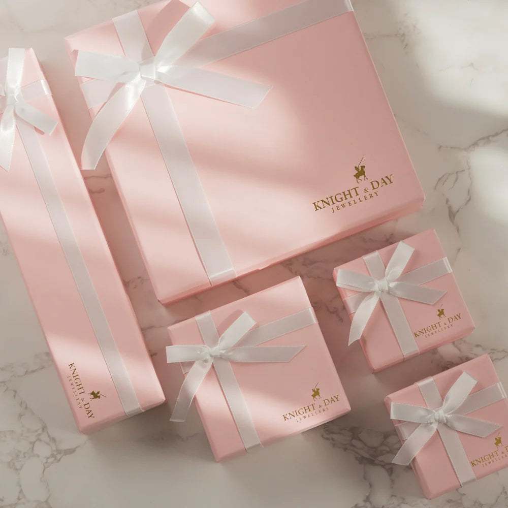 THE PINK BOX GOLD BAR