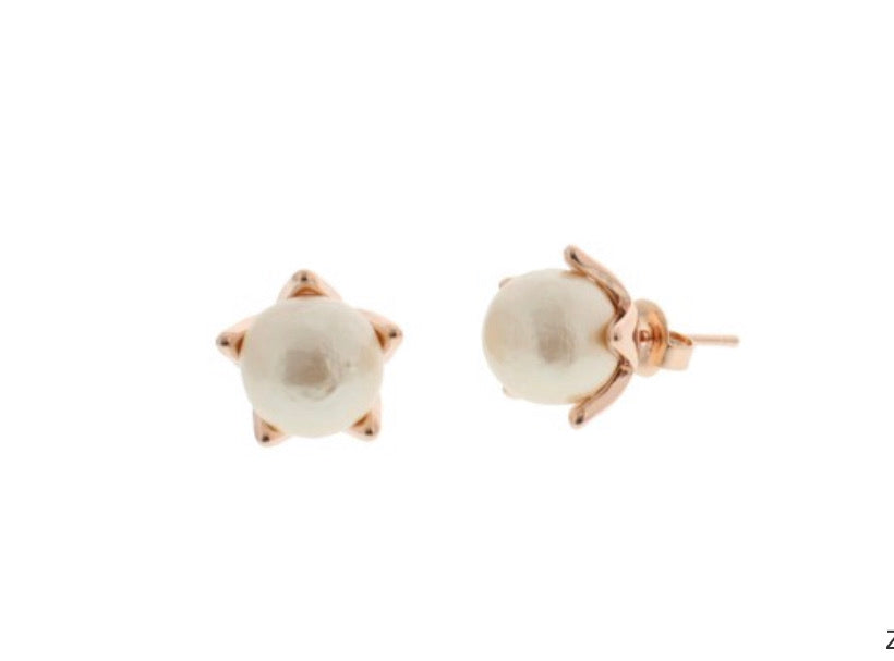 costume pearl earrings